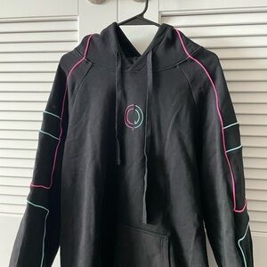 SET quarter jede Black Hoodie with Pink and Blue Accents And Pants